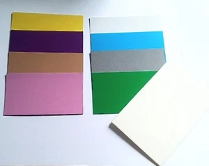 Carte colorate con buste, colori assortiti - Foto 1 di 1
