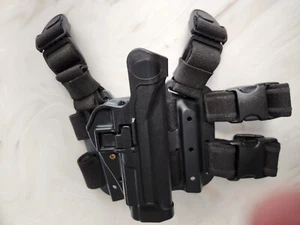 RH Drop Leg Serpa BLACKHAWK Holster C1370 platform Beretta BER-92 Series Black - Picture 1 of 2