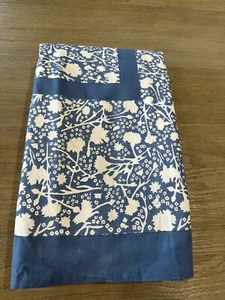 Couleur Nature Tablecloth Blue Floral 72x142" imperfect - Picture 1 of 4