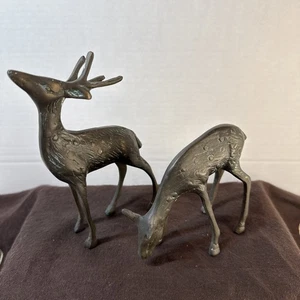 Vintage Brass Deer Buck 6” & Doe 4.5” Spotted Figurines Dark Patina Decor MCM - Picture 1 of 10