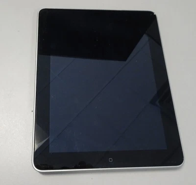 Apple iPad,  A1219, 32 GB, Wi-Fi, 9.7 in. - Image 1 of 4