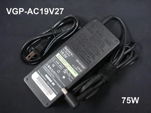 Adattatore di alimentazione CA 19,5 V 3,9 A 75 W OEM VGP-AC19V27 originale per laptop Sony Vaio - Foto 1 di 2