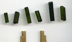 Hand Select 6 Brazilian Semi Precious Green Tourmaline Crystals - Picture 1 of 4