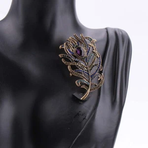 vintage luxurious rhinestone feather brooch pin metal clothing accessory - Picture 1 of 5