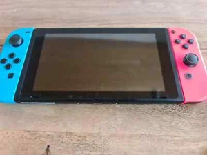 Nintendo Switch 1. Gen. (!!!) in OVP - Bild 1 von 7