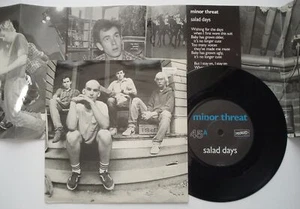 Punk MINOR THREAT Salad Days VG+ DISCHORD 1985 7" 45 w/insert KBD - Picture 1 of 4