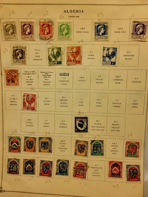 Lotes de selos COLEÇÃO DE PÁGINAS DA ARGÉLIA  - Imagem 1 de 4