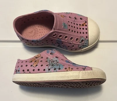 Sapatos de praia NATIVE Jefferson rosa floral crianças pequenas meninas tamanho C6 - Imagem 1 de 4