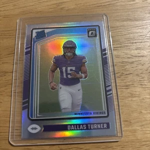 Panini Donruss Optic 2024 - Clasificado novato Dallas Turner #224 Holo Prizm (RC) - Imagen 1 de 2