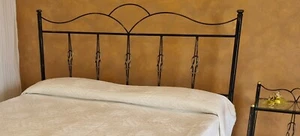 Testata letto in ferro battuto matrimoniale Fiocco nero decorato oro - Foto 1 di 2