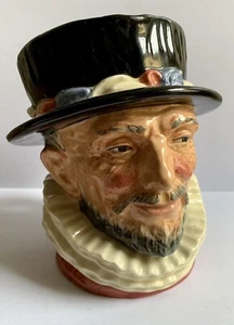The handsom Beefeater Toby Jug by Royal Doulton 1946 - Picture 1 of 12