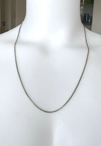 Collana vintage in argento 925 52,5 cm chiusura a moschettone unisex a maglie - Foto 1 di 11