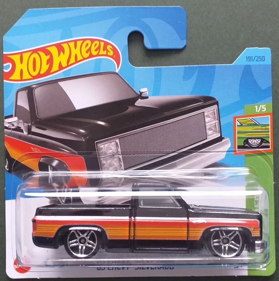 CHEVY SILVERADO HOT WHEELS 2023 '83, NEGRO, TARJETA CORTA. Foto 1 de 1