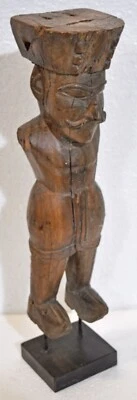 Antiguo reloj de madera hombre estatuilla original tallada a mano Foto 1 de 4