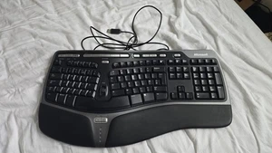 Microsoft KU-0462 Natural Ergonomic Keyboard 4000 for Business - USB. #11B - Picture 1 of 6