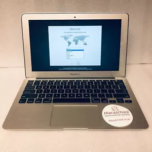 Apple MacBook Air 11" MC968B/A i5 1,6 GHz 2GB 64GB kostenloser Versand Ref: MULT - Bild 1 von 6