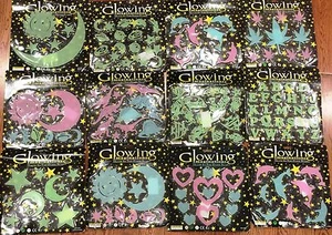 1 pk Glow In The Dark Corridor Ceiling Wall Fluorescent Sticker LEAF Dinosaur - Imagen 1 de 14