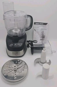 Black & Decker FP2500 Wide-Mouth 10-Cup Food Processor/Accessories 500W- Works! - Picture 1 of 11