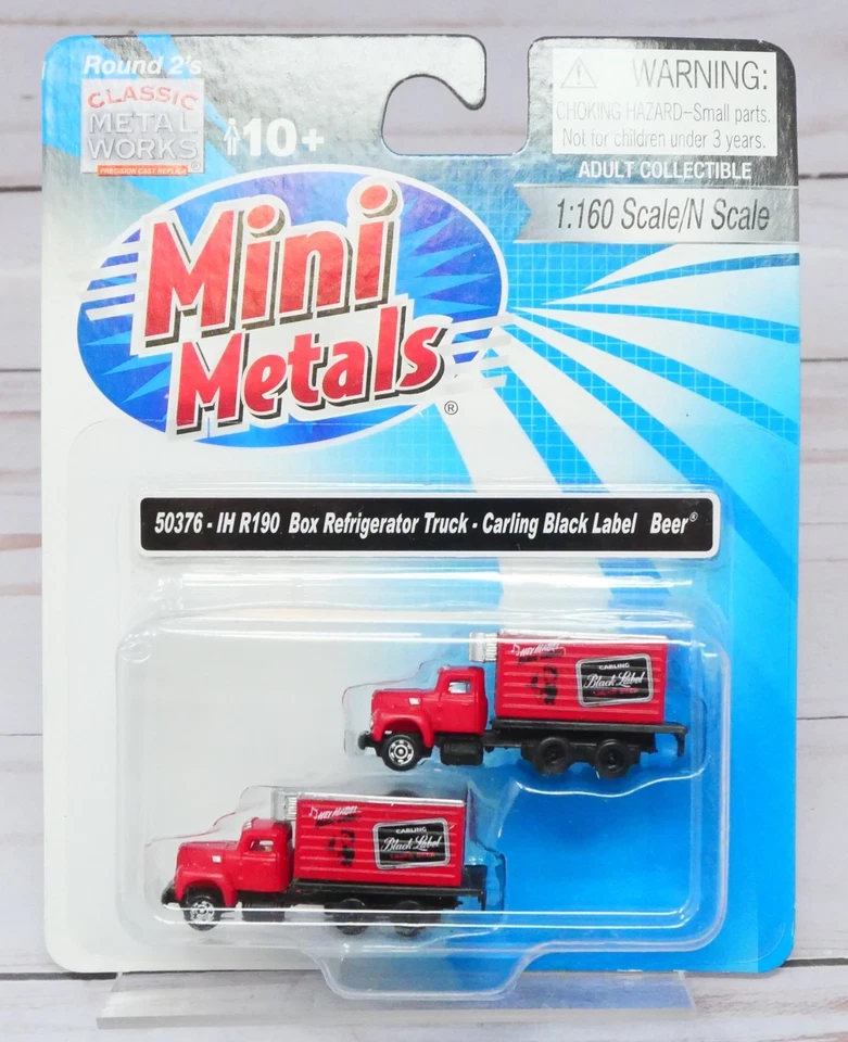 Mini-Metals 50376, IH R190 Refrigerator Truck, Carling Black Label Beer, N Scale - Image 1 of 3