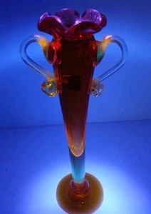 Ryukyu Bud Vase GLOWS Handmade in Okinawa Japan - Picture 1 of 7