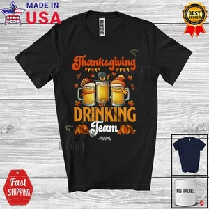 Bebida de Acción de Gracias con nombre personalizado; adorables tres vasos de cerveza; camiseta de borracho - Imagen 1 de 7