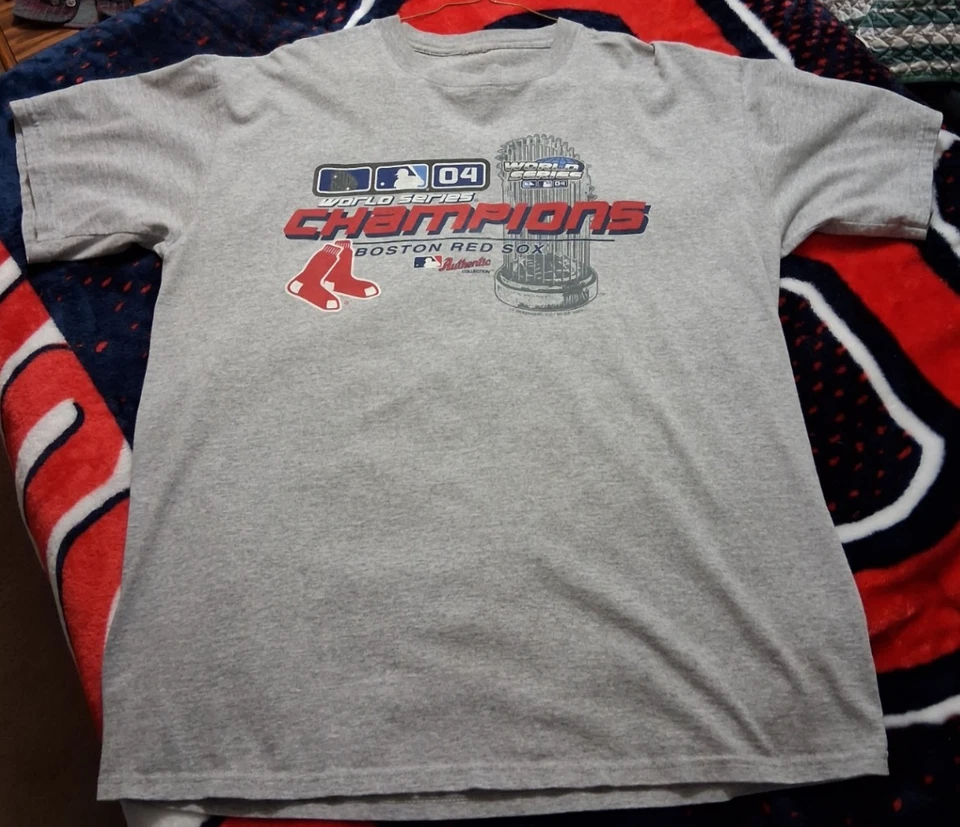 Boston Red Sox 2004 World Series Champions Men's Gray T-Shirt Size Large or XL? - Image 1 of 4