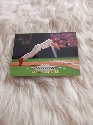 1999 Topps Stadium Club Mark McGwire #70 - Image 1 of 2
