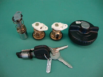 Lock set locks BMW E28 E30 door lock fuel cap rear lid glove compartment - Image 1 of 4