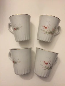 Vintage Czechoslovakia Floral Tea coffee Cups lot of 4 Crown Mark With D - Picture 1 of 6