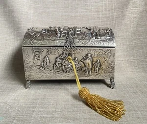 Antique 1910s Silver Plated Velvet Lined Jewellery Casket Box Shell Feet & Key - Picture 1 of 23