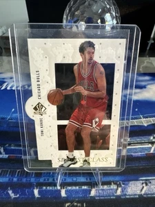 1998-99 SP Authentic First Class Toni Kukoc #FC5 Bulls - Picture 1 of 2