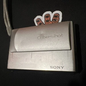 SONY Cyber Shot DSC-T10 7.2MP 3.0x Compact Digital Camera Silver Jp 【Excellent+】 - Picture 1 of 3