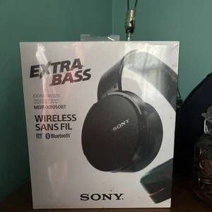 Sony MDR-XB950BT Wireless Headphones Over-Ear, Extra Bass - Picture 1 of 3