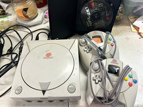 SEGA Dreamcast HKT-3020 White Console w/ 2 Controllers, Memory Card, NFL 2K1