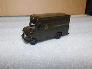 Small UPS United Parcel Service P-600 delivery van Made in Portugal by VITESSE - Picture 1 of 2