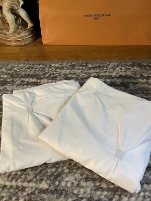 Set of 2 WHITE Pillow Shams Nicole Miller Home 100% Cotton Pair textured King - Image 1 of 4