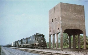 Illinois Central 2016 at Effingham, Illinois Train Vintage Chrome Unposted PC - Picture 1 of 2