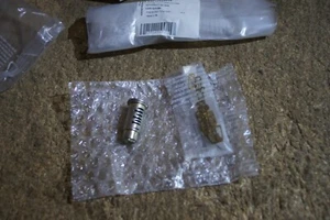 KIT CILINDRO BARRIL BLOQUEO ALFORJAS CAJA SUPERIOR KTM 63512925010 GENUINO NOS - Imagen 1 de 4
