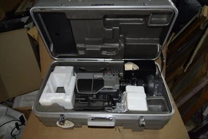 Videocamera Panasonic WV-F500H a colori con obiettivo e custodia - **LEGGI** - Foto 1 di 5