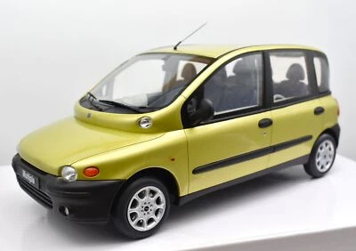 Modellino auto scala 1:18 Fiat Multipla modellismo statico da collezione giallo - Immagine 1 di 4