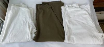 Lot of 3 Uniqlo Men's Green/White T-shirts Size Medium/Small - Image 1 of 4