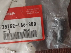 Honda Neutal Switch 35752-166-300 NOS stock - Picture 1 of 3