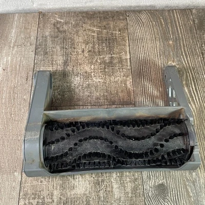 Rolo de escova de peça de reposição para máquina de limpeza profunda verde grande Bissell modelo 31K8 - Imagem 1 de 3