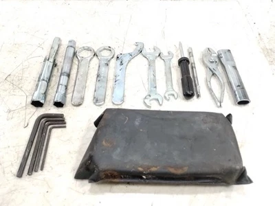 2006 03-08 Suzuki SV650 набор инструментов инструменты и мешок - Изображение 1 из 4