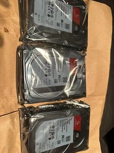 5 pcs Seagate IronWolf 4TB - Photo 1/1