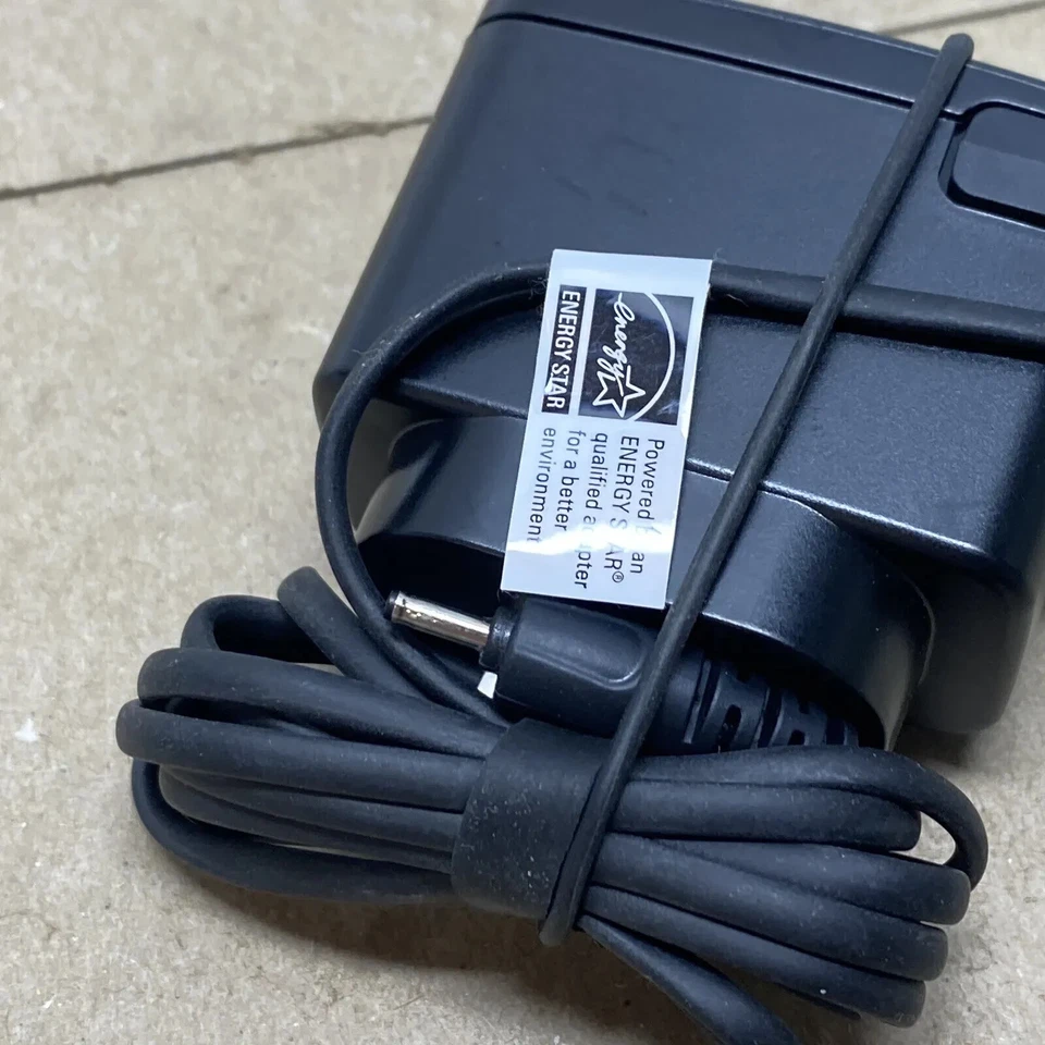 2mm Pin AC-3U Travel Charger for Nokia 1600, 5130 XpressMusic - Image 1 of 2