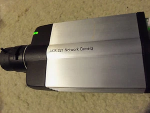 Cámara web de vigilancia de seguridad Axis 221 red día-noche IP POE *PROBADA funciona - Imagen 1 de 8