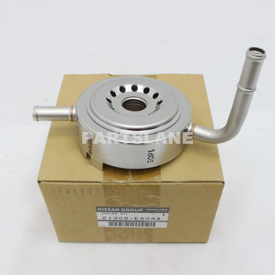 Enfriador de aceite original Nissan Frontier 2017-2019 OEM 21305-EA04A Foto 1 de 2
