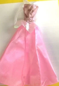 Barbie Pink Gold Princess Evening Gown Dress Sparkling Irridescent B8 - Picture 1 of 3