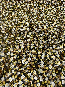 1 mtr schwarz/bunt geblümt Poly Viskose Kleiderstoff..58” breit (147cm) - Bild 1 von 3